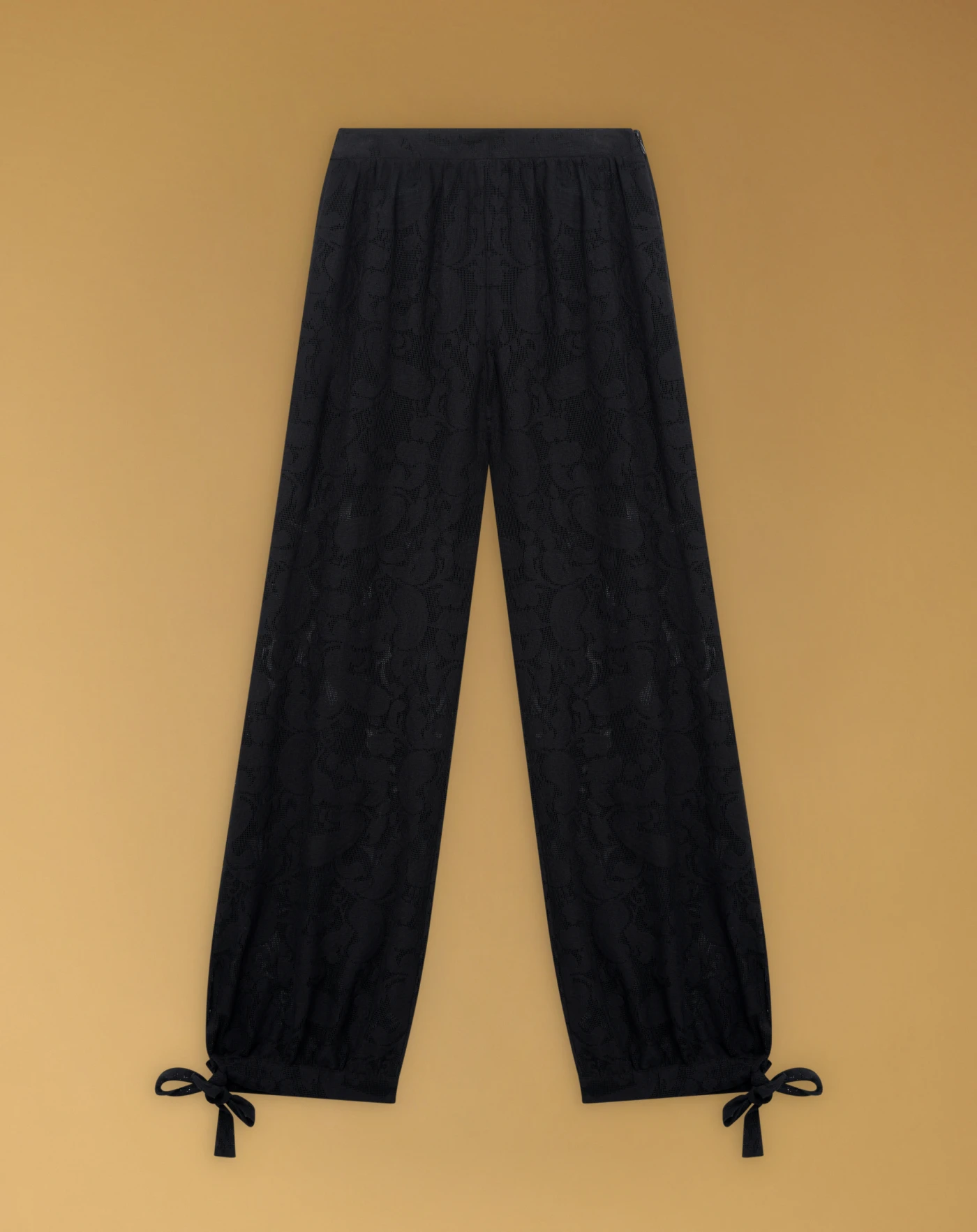Odette trousers in lace