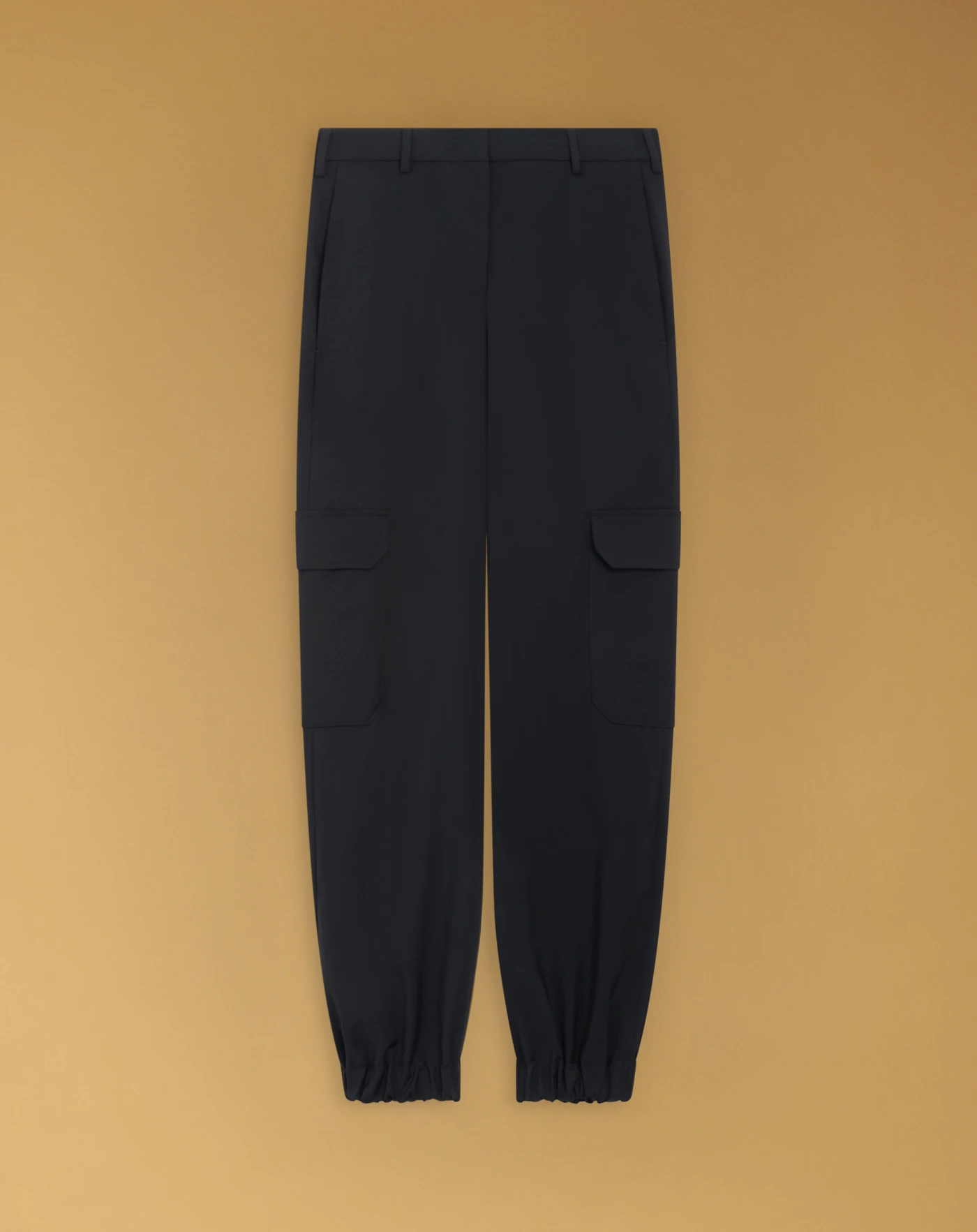 Petra trousers in stretch techno fabric