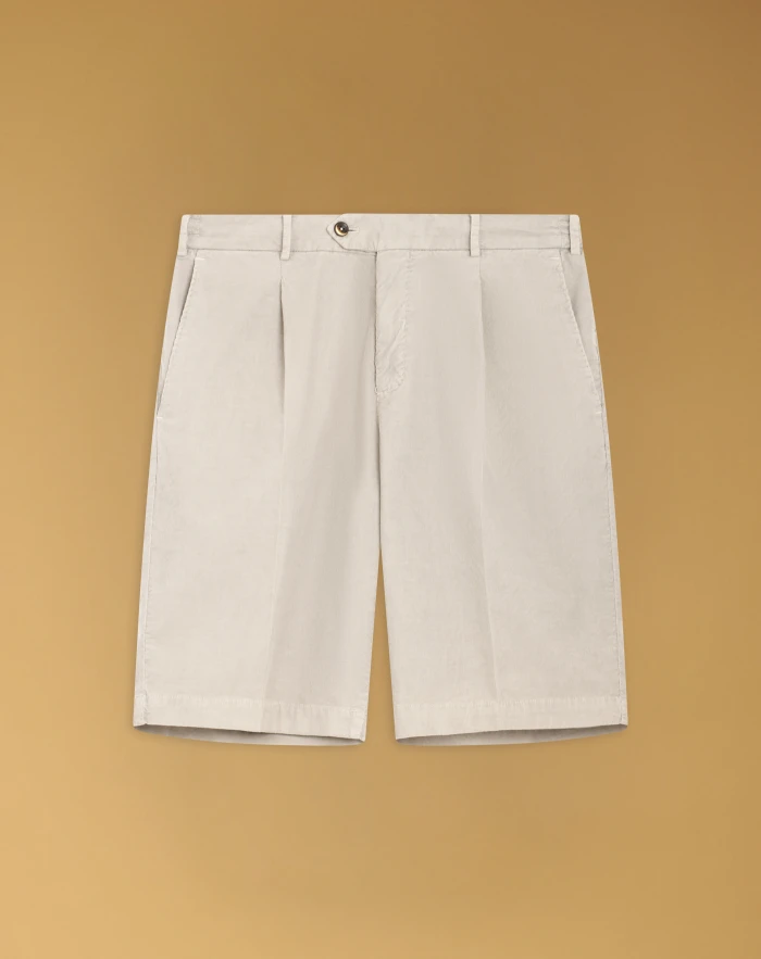Bermuda shorts in superlight velvet