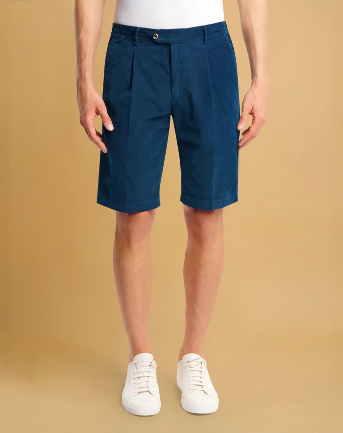 Bermuda shorts in superlight velvet