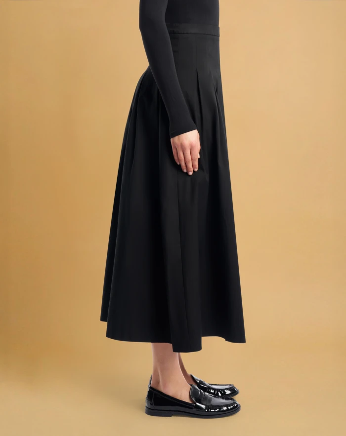 Mirna skirt in stretch gabardine