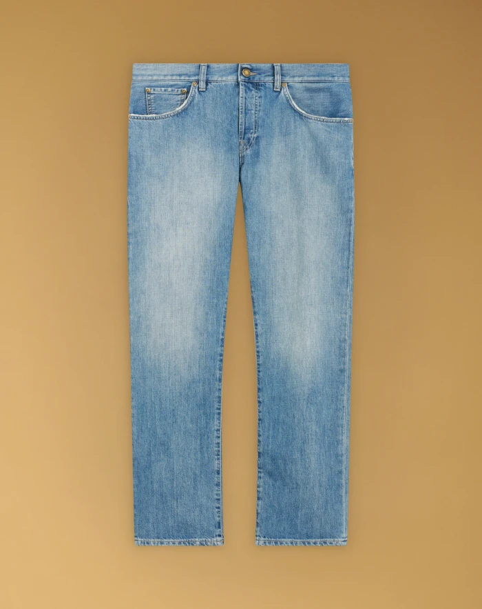 Relax jeans in responsible denim