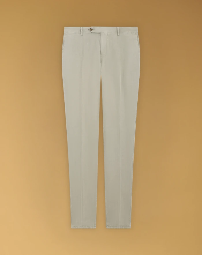 Slim trousers in cotton and linen