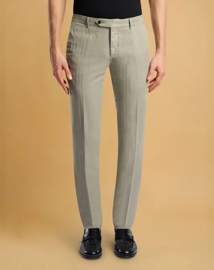 Slim trousers in cotton and linen