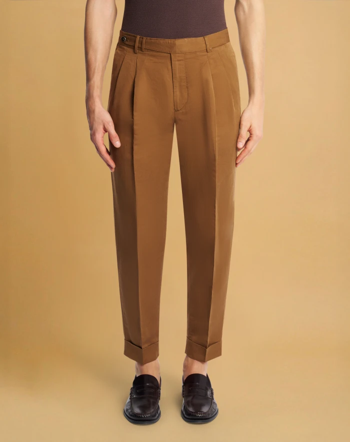 Carrot trousers in linen and cotton twill